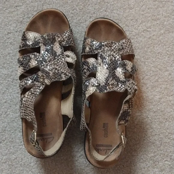 Snake print sandals - Picture 2 of 4
